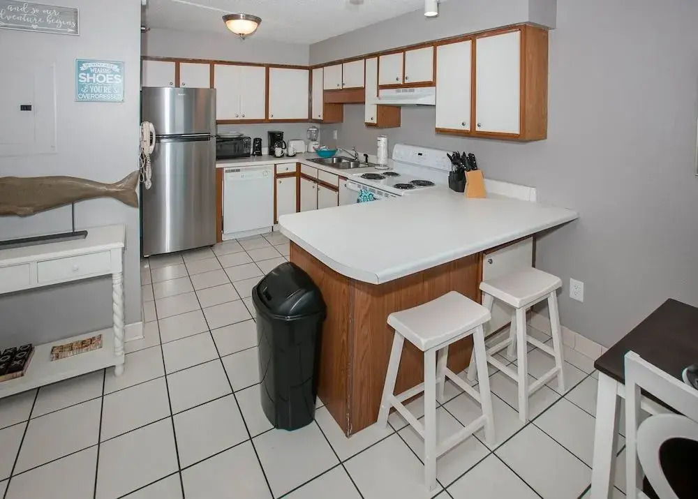 Emerald Skye 21 1 Bedroom 1 Bathroom Condo