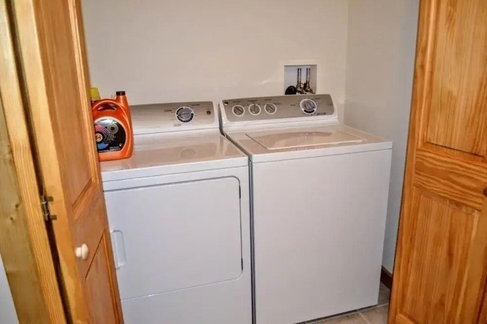 Minocqua Lake - A1 2 Bedroom Condo