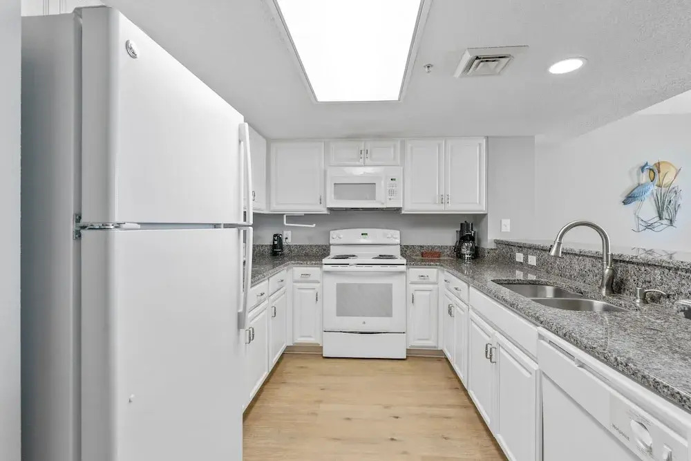 3 BR Units at Bay Watch by Elliott