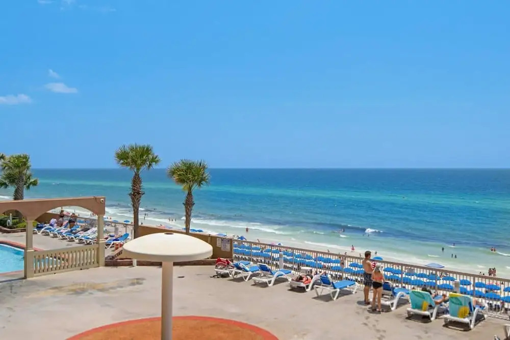 Coastal Condo 607 by Brightwild Beachfront