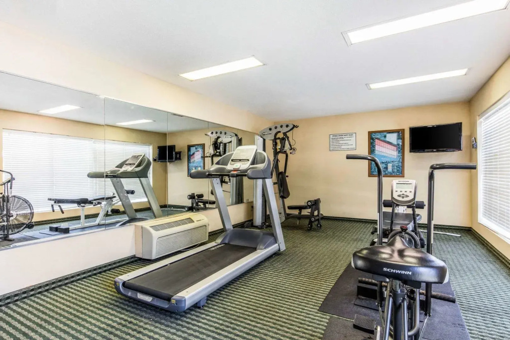 Quality Inn Bessemer I-20 exit 108