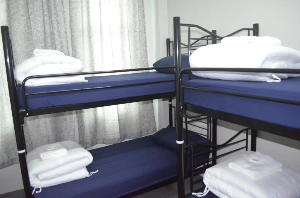 SPOT ON 89751 Bed Station Guest House - Hostel