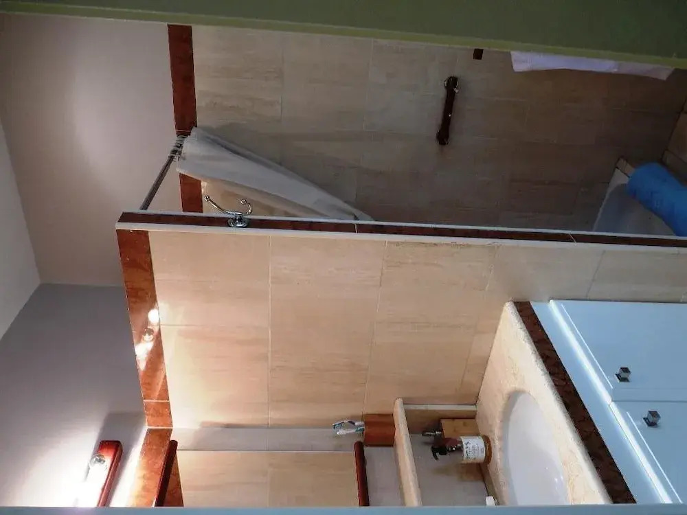 Los Angeles Studio