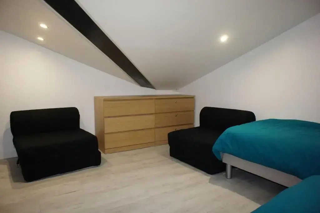 Nice appartment for 6 to 8 people ski in and out in Courchevel