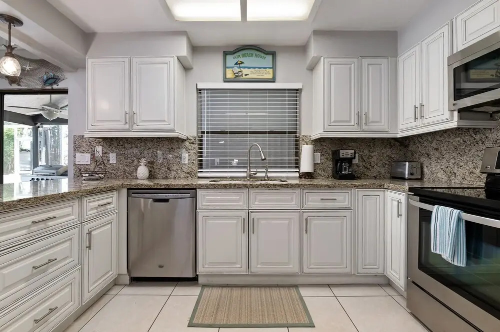 Private 4 Bedroom Pool Spa Home Located on Palma Sola Blvd 4 Home by Redawning