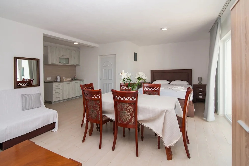Open Sea Apartments