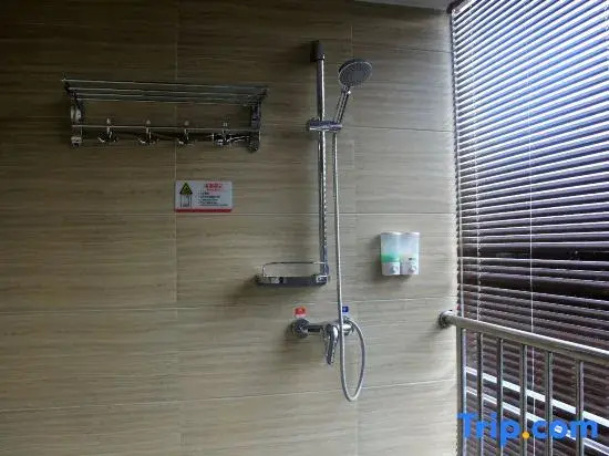 Guiyi Hotel (Guangxi Police College (Xianyi Campus Shop)