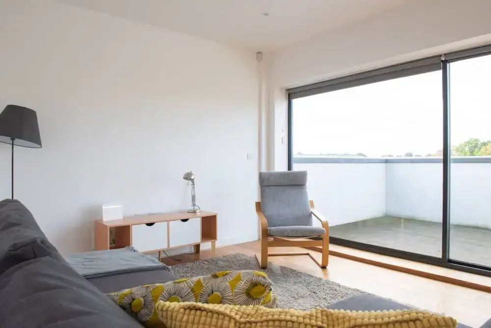 Modern 2 Bedroom Clapham Apartment With Large Terrace