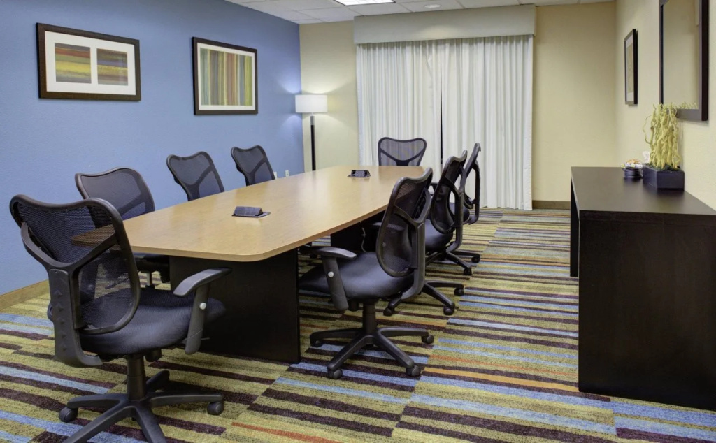 Fairfield Inn and Suites by Marriott Seymour