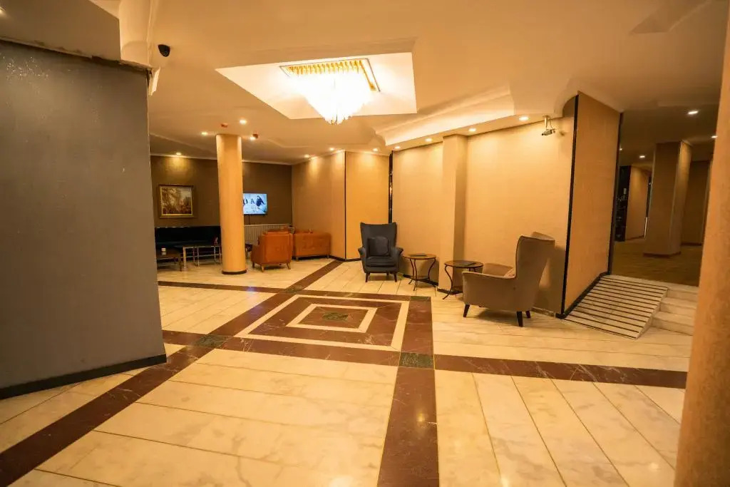 Bloom Hotel