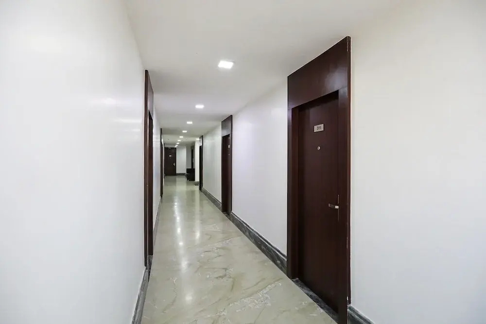 OYO 10607 Hotel Image Point