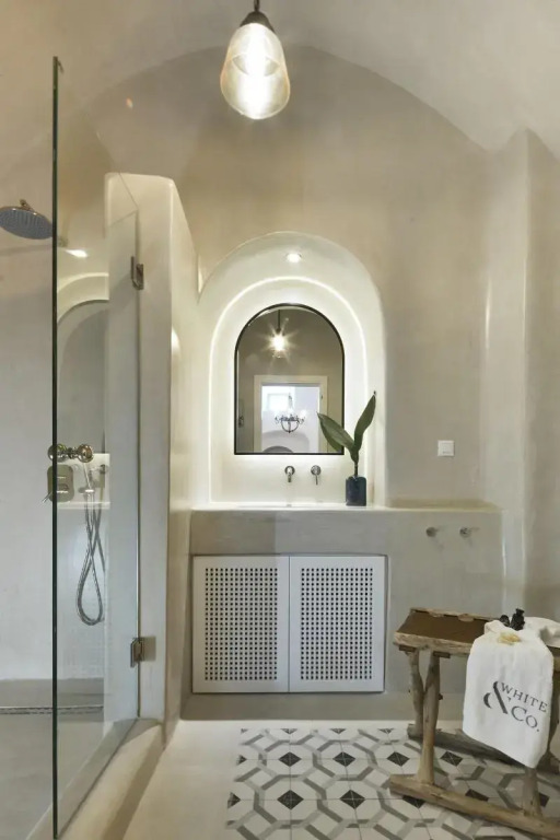 White & Co. La Torre Suites