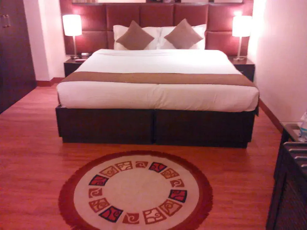 OYO Premium Cyber City