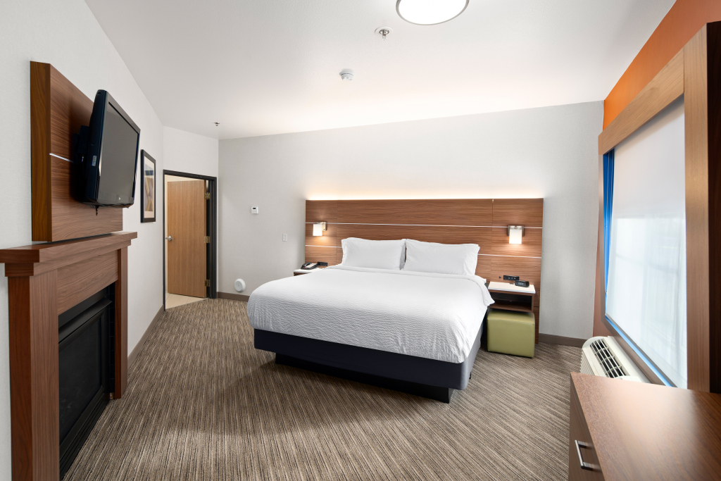 Holiday Inn Express & Suites Interstate 90 by IHG