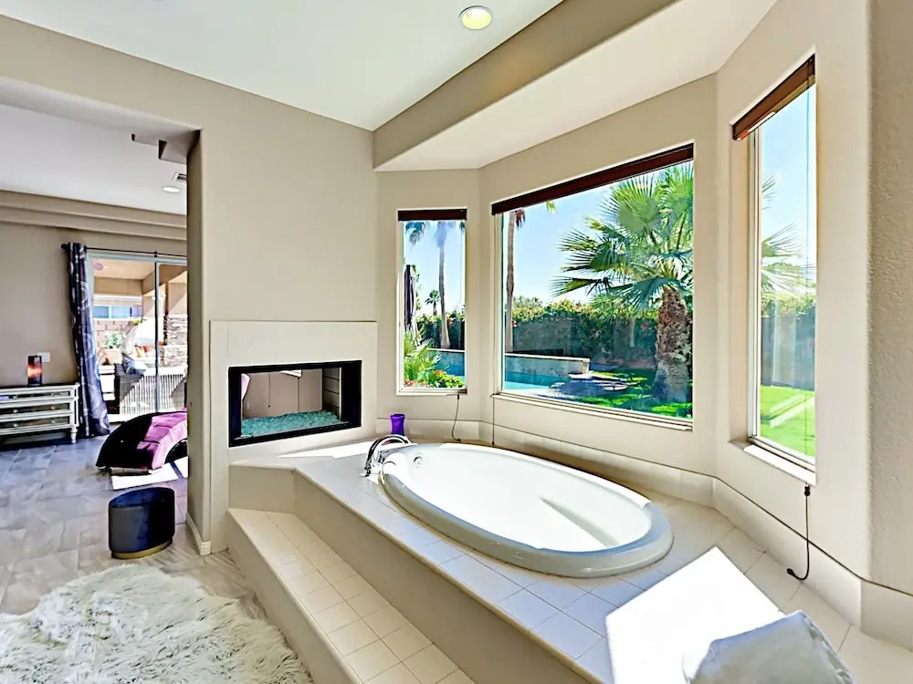 74141 Palm Desert - 4 Br Home