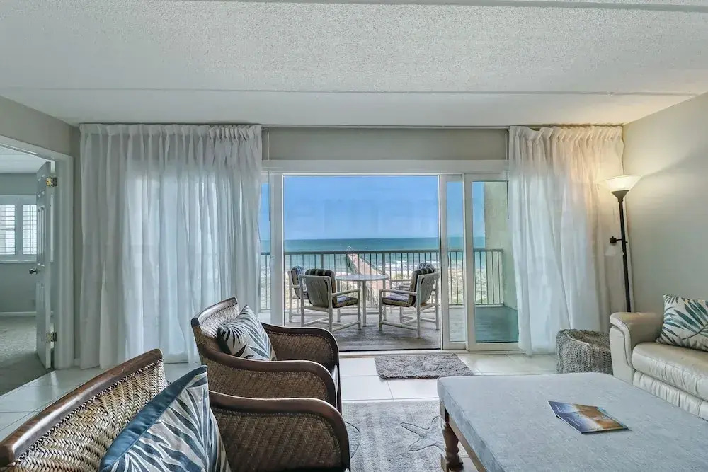 445 Amelia By The Sea 3 Bedroom Condo by RedAwning