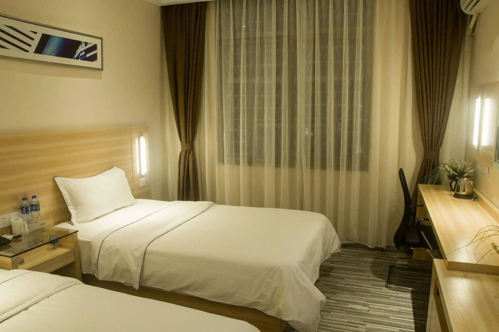 Shangxiajiu Hotel