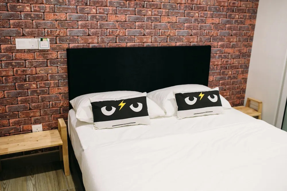 Octagon Ipoh by Plush