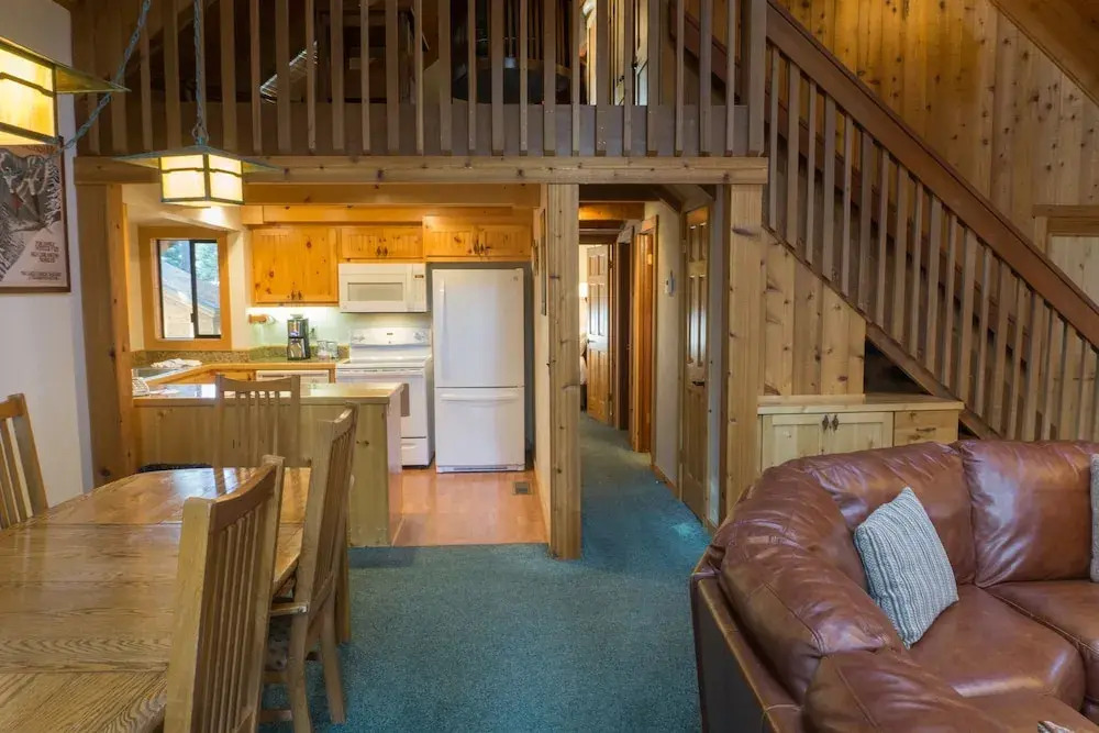 824 Beaver Pond