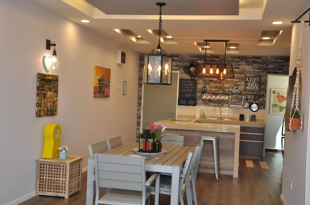 Lawang Suite Apartment With Balcony