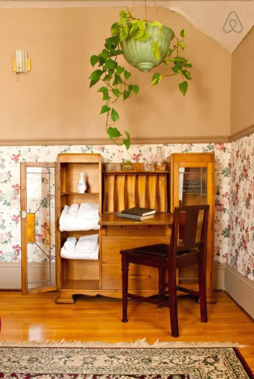 Pine Street Inn B&B