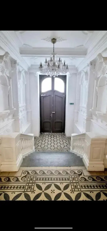 Amazing flat with garden, Vinohrady near center