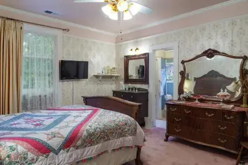 Roseberry House Bed and Breakfast
