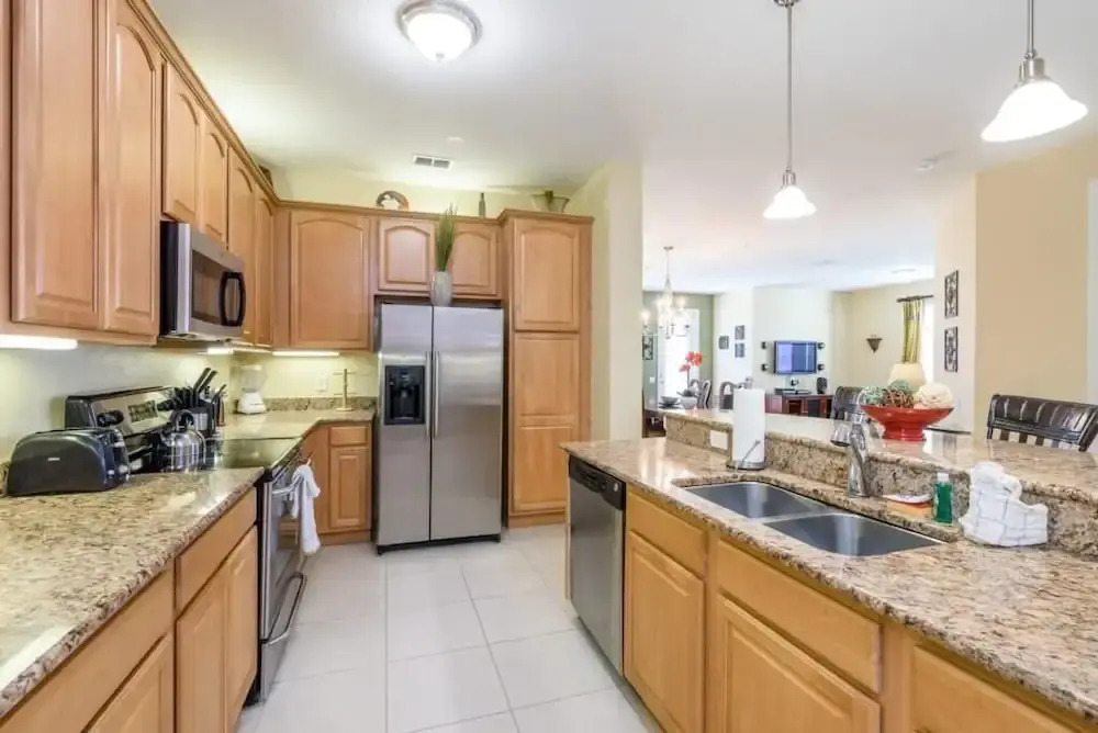 Lovely Third-Floor Vista Cay Resort Condo