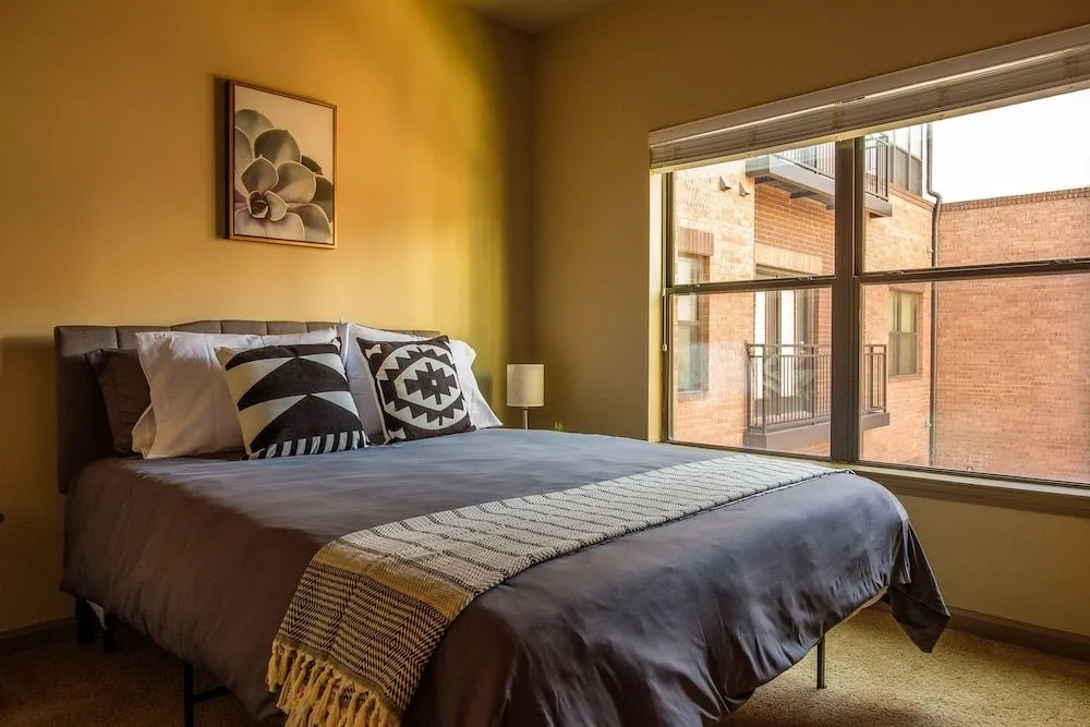 FRONTDESK Phoenix Apts Downtown Fort Worth