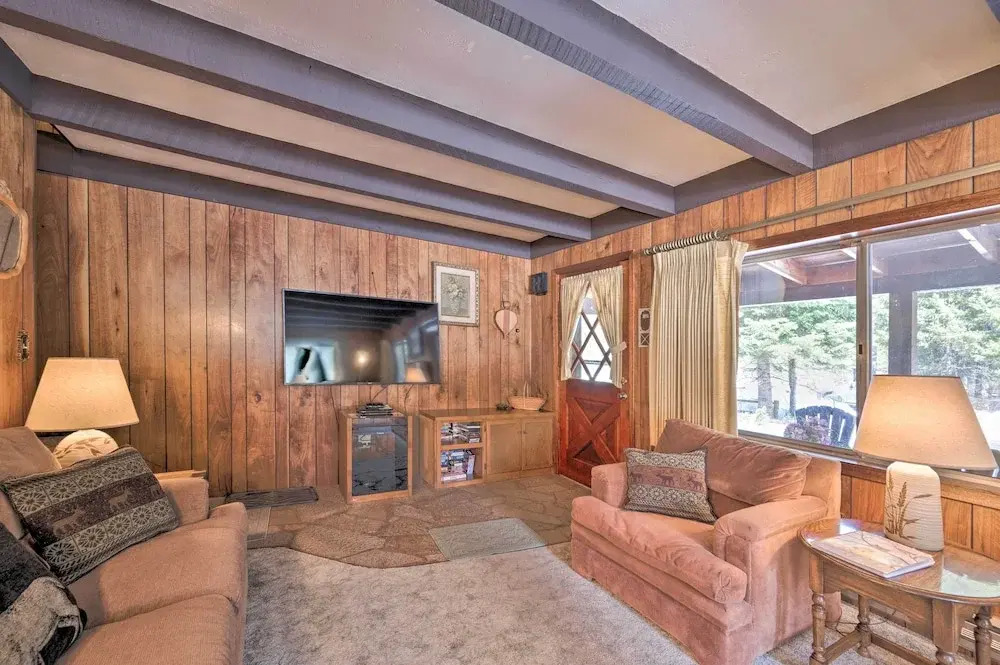 Mccall Rustic Retreat - Walk to Payette Lake!