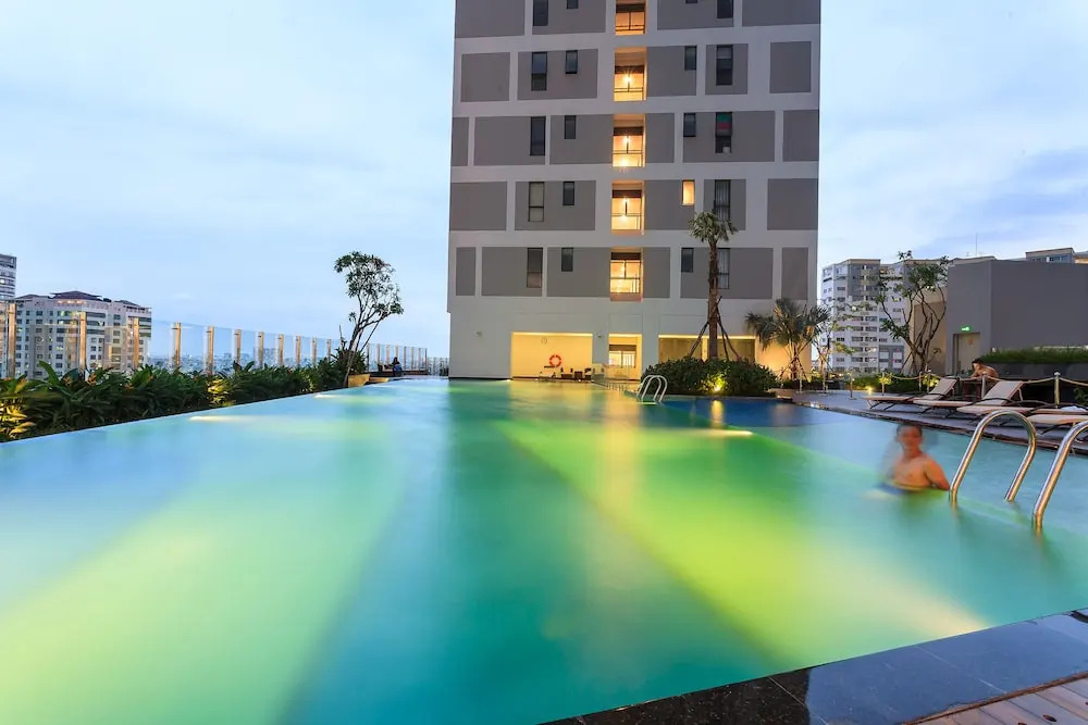 TeeUp Home - Infinity Pool Signature