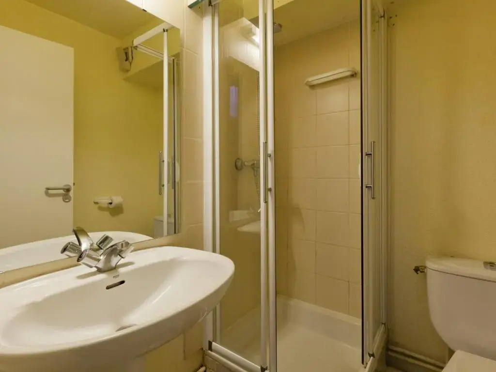 Appartement La Tania, 4 pièces, 9 personnes - FR-1-513-8