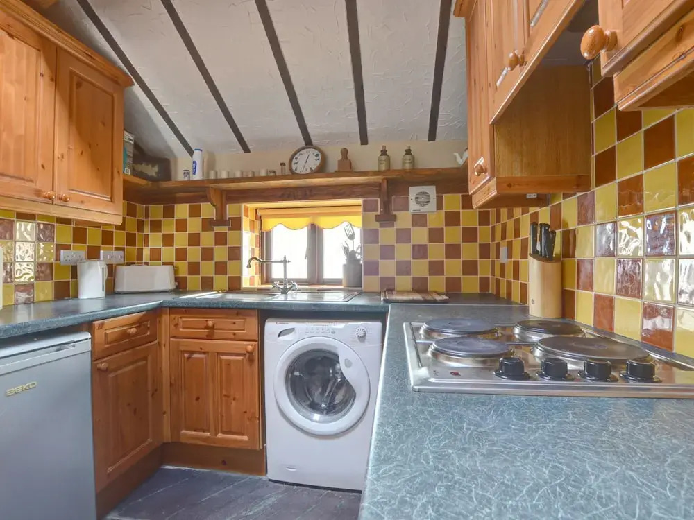 Cozy Holiday Home in Llanfaglan near Sea