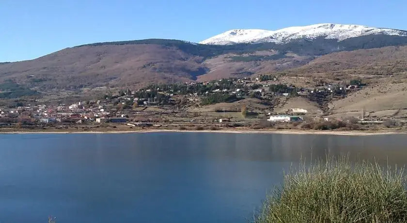 Apartamentos Rurales Luna del Lozoya