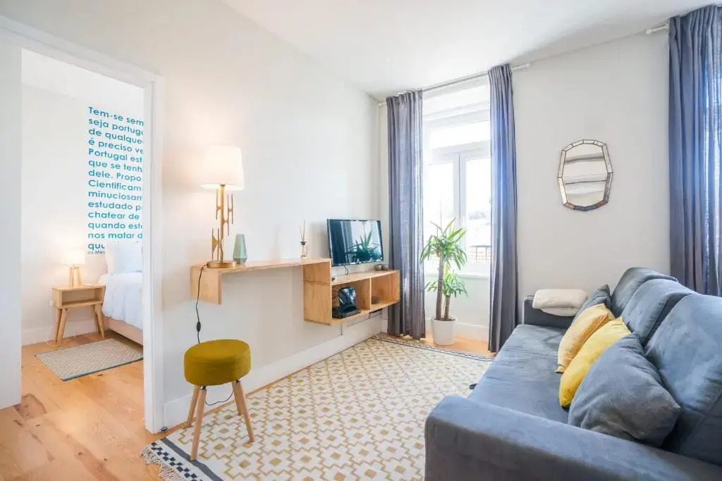 GuestReady - Chic and Vibrant Apt with Stunning Views - Anjos