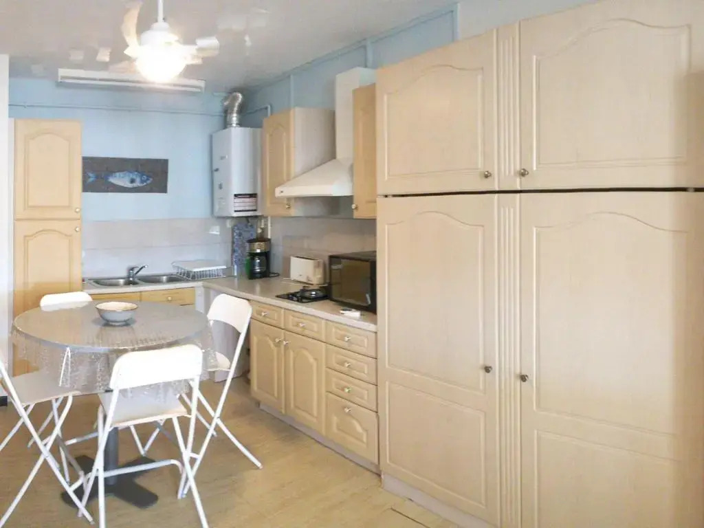 Appartement Sète, 2 pièces, 4 personnes - FR-1-338-358