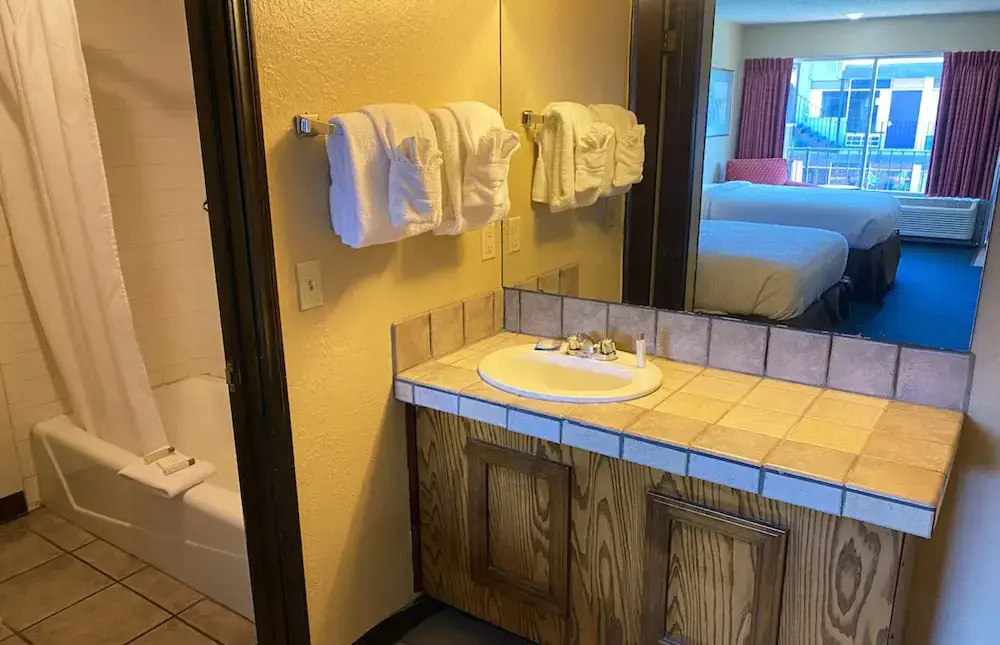 Habana Inn