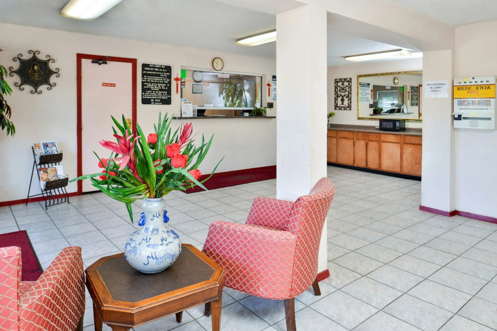 Red Carpet Inn Hornwood Drive