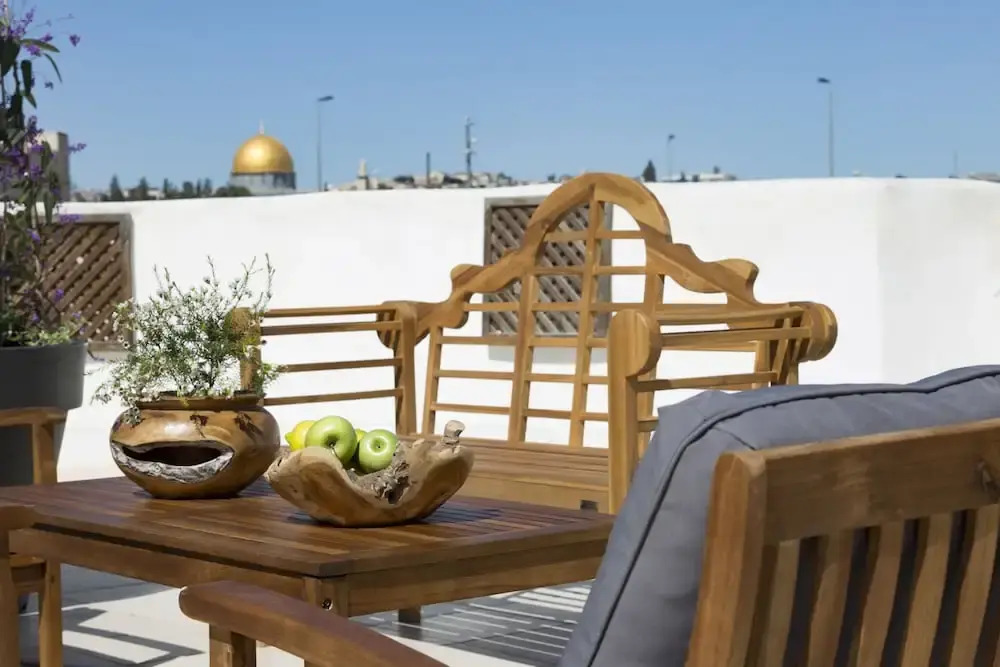 Mount of Olives Residence Glatt Kosher