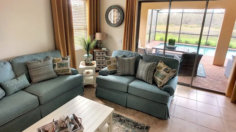 Pura Vida Retreat Brand New 7 Bedroom in Solterra
