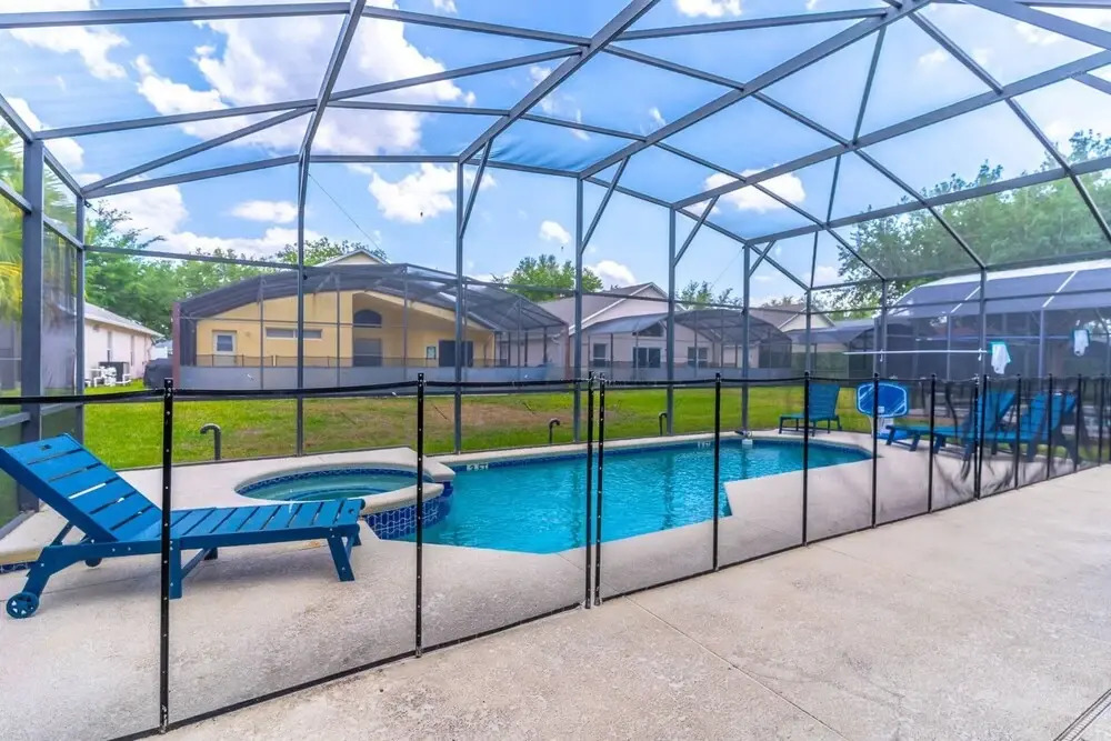 8512 Emerald Island