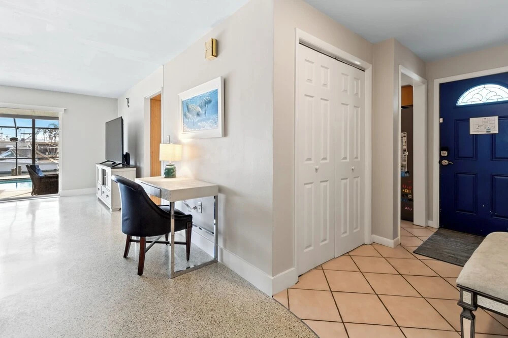 347 Carmine Dr