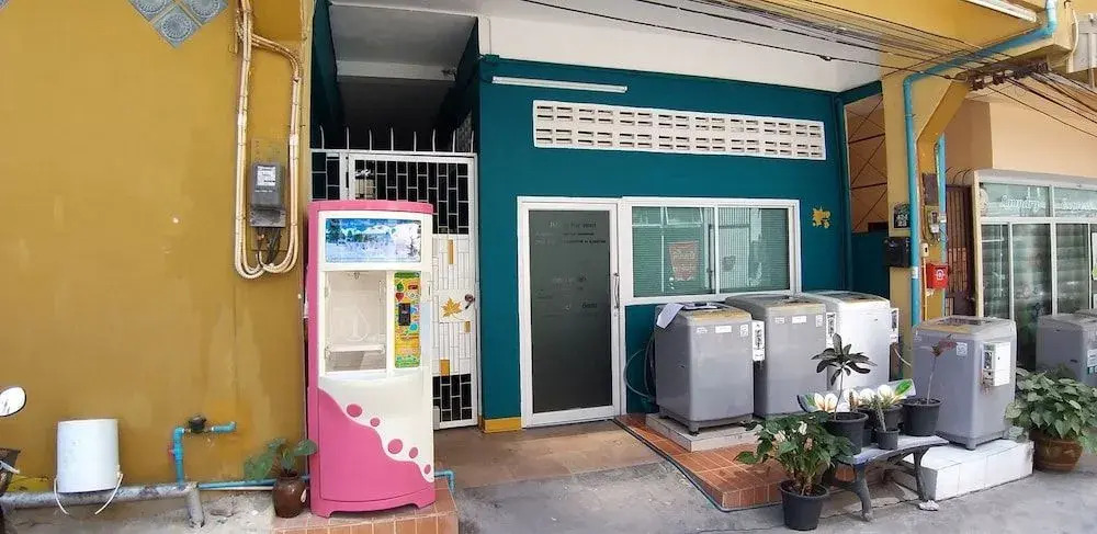 Oyo 648 Ake Apartment
