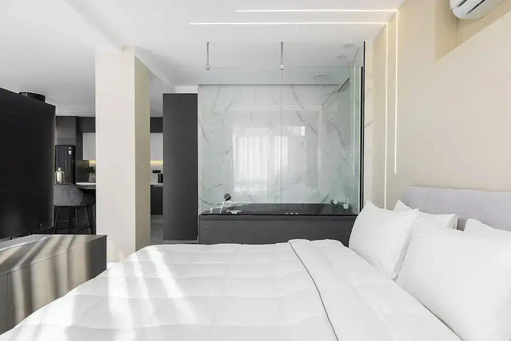 Ophelia Suites by halu!