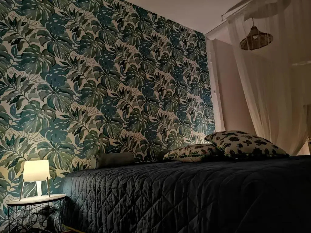 ROOM33