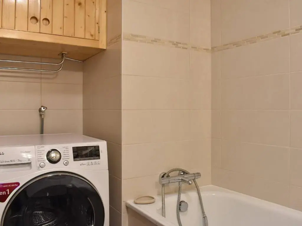 Appartement Méribel, 1 pièce, 5 personnes - FR-1-180-366