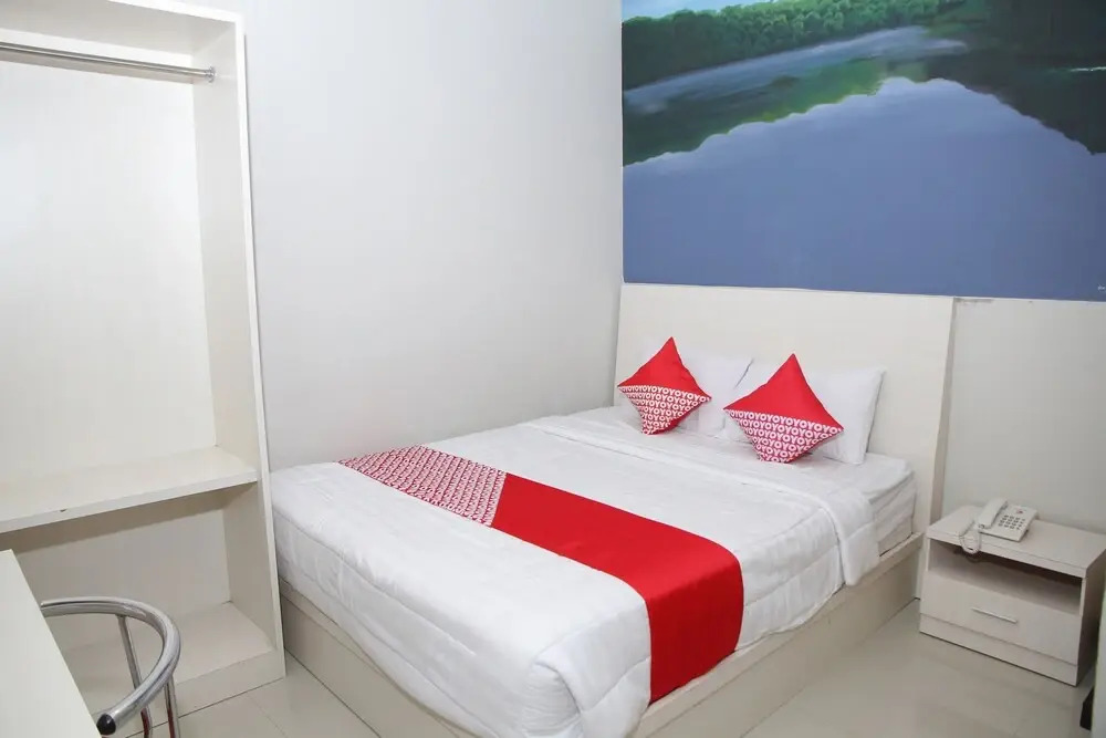 Brizky Hotel by OYO Rooms