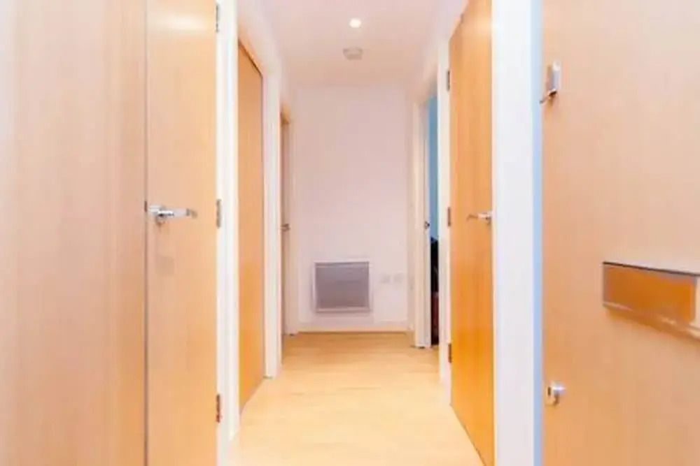 Morton Close Apartment