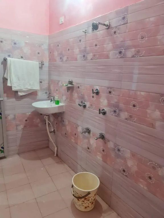 SPOT ON 83264 Aaditya Hotel