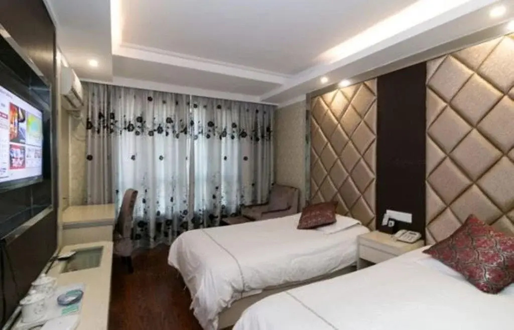 Yiwu Xinze Hotel